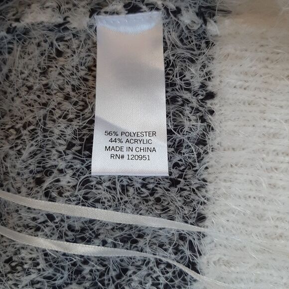 Mudd Fuzzy Zebra Print Sweater Plus Size XXL - Picture 5 of 8